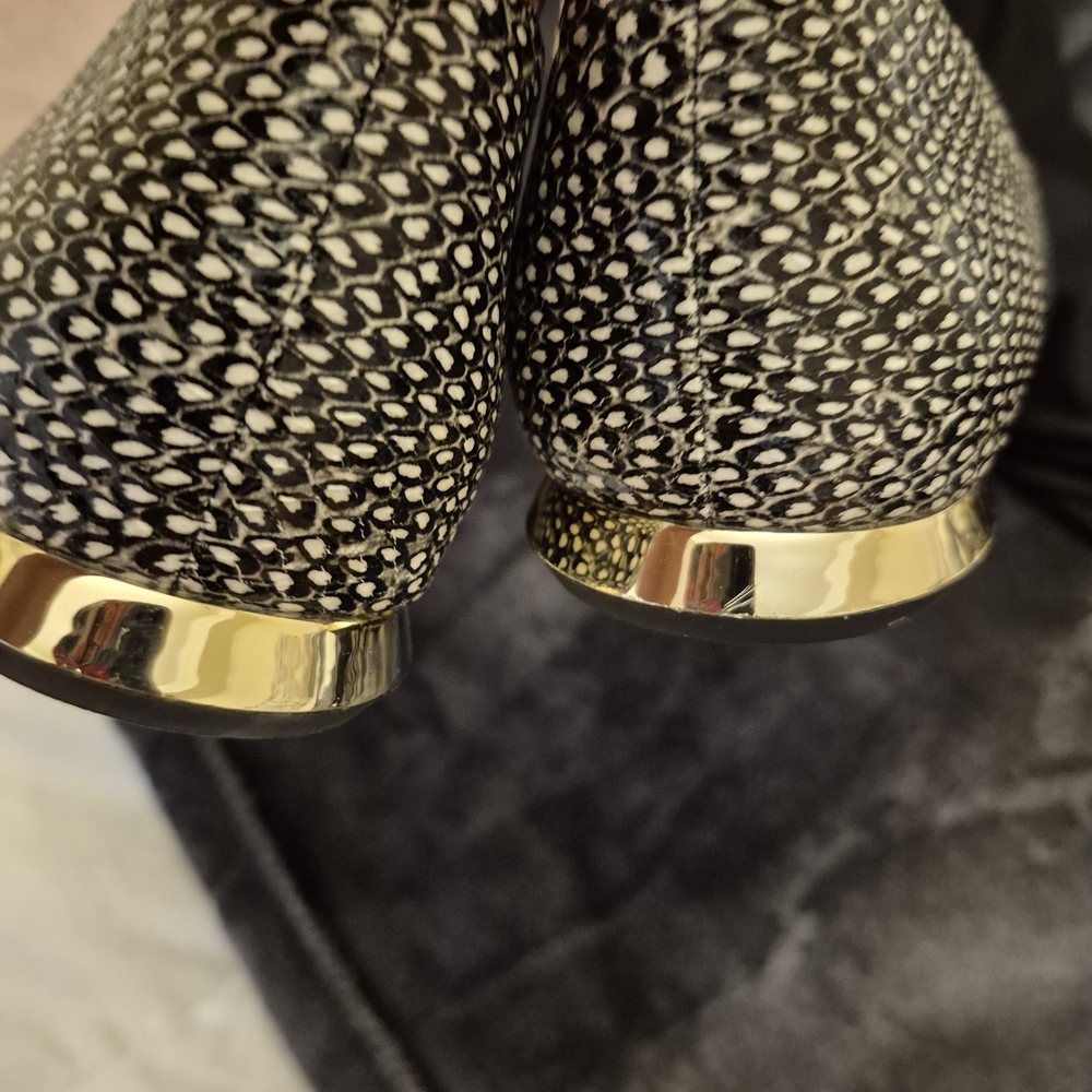 Alfani Black & White Patterned Pointed-Toe Flats - Picture 2 of 4